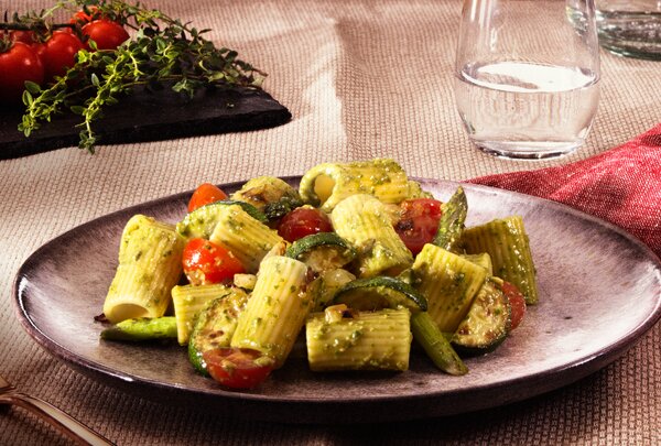 Barilla® Al Bronzo™ Mezzi Rigatoni Pesto Vegetable Pasta